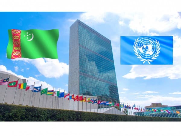 The President of Turkmenistan received the head of the UN Regional Center for Preventive Diplomacy