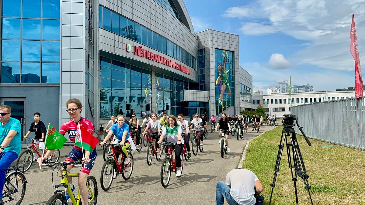 Сборная Беларуси по велоспорту присоединилась к спортивной акции Посольства Туркменистана в Минске
