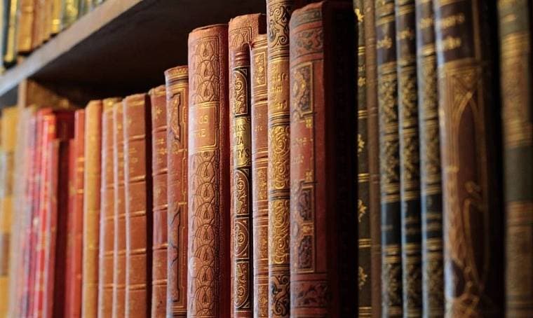 shkolnik-iz-turkmenistana-stal-pobeditelem-v-mezhdunarodnom-konkurse-chtecov-zhivaya-klassika