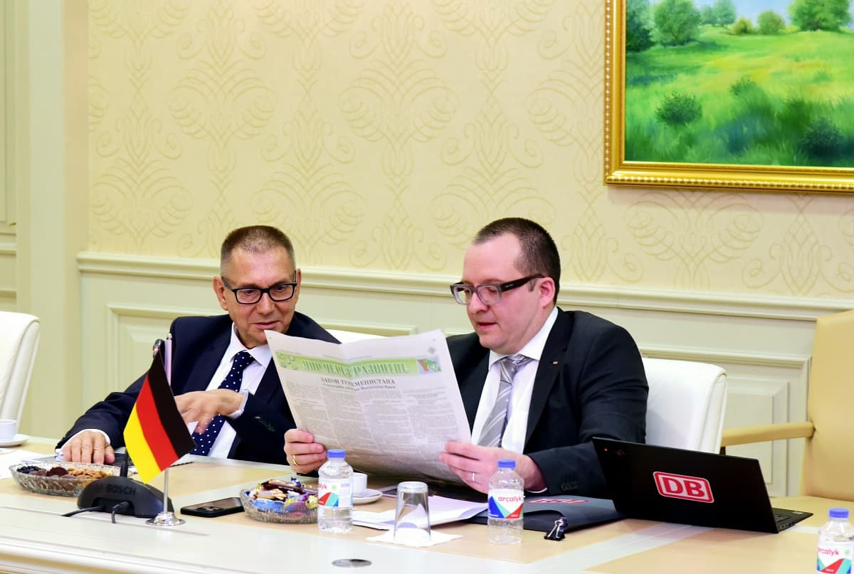 turkmenskie-zheleznye-dorogi-podpisali-memorandum-s-deutsche-bahn-engineering-consulting
