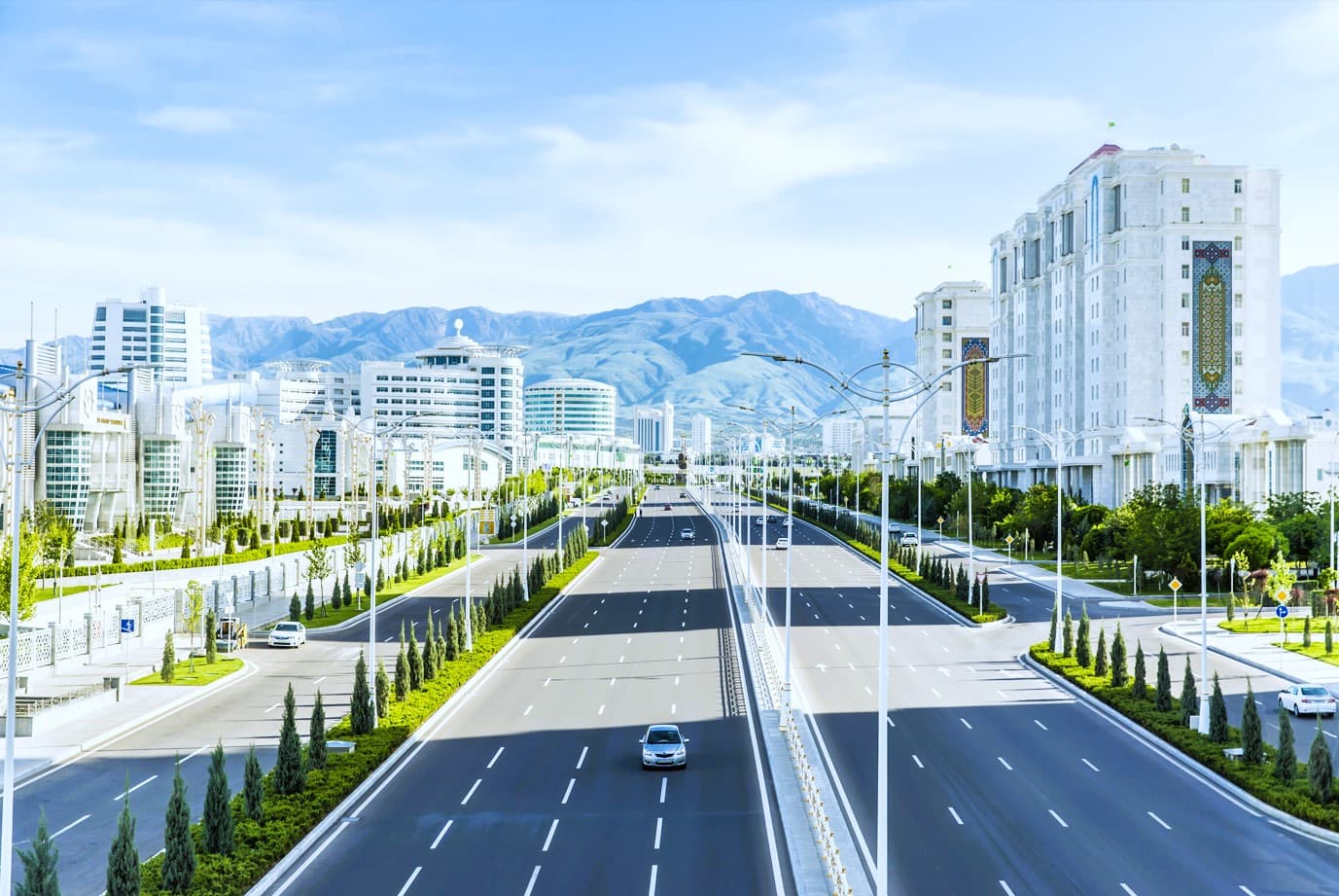 bolee-160-otechestvennyh-i-zarubezhnyh-uchastnikov-predstavit-vystavka-belyj-gorod-ashhabad