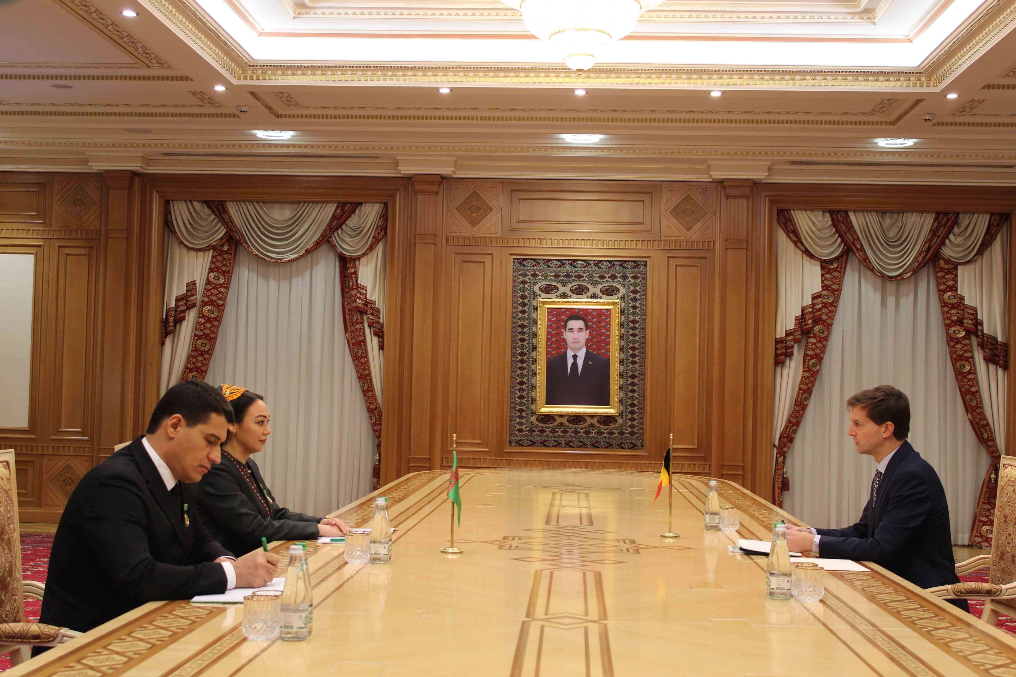 v-turkmenistane-akkreditovan-chrezvychajnyj-i-polnomochnyj-posol-korolevstva-belgiya