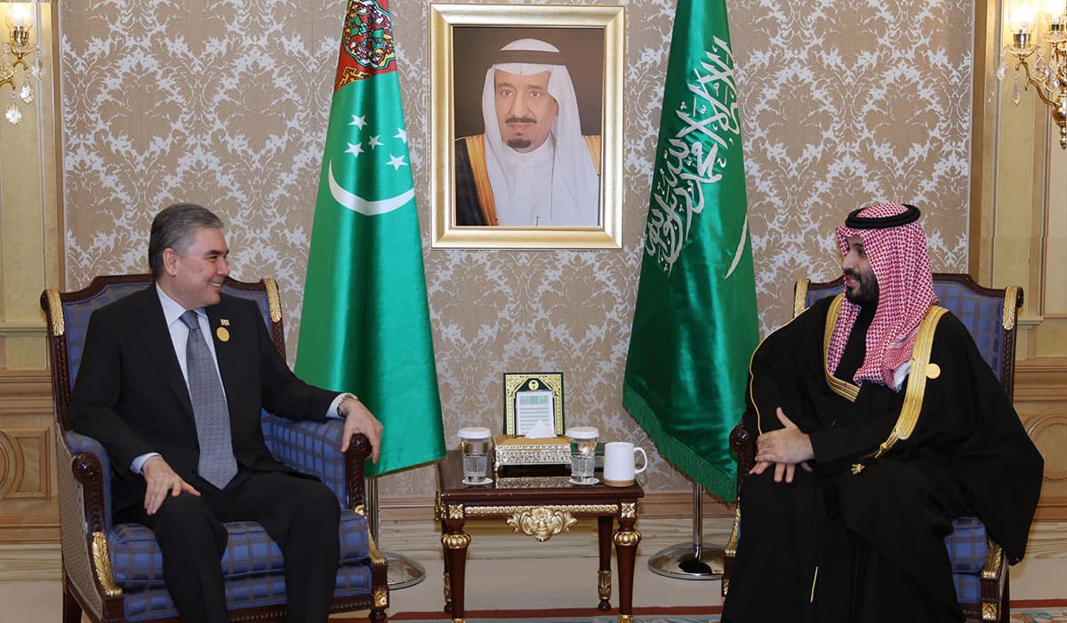 gurbanguly-berdymuhamedov-vstretilsya-s-naslednym-princem-korolevstva-saudovskaya-araviya