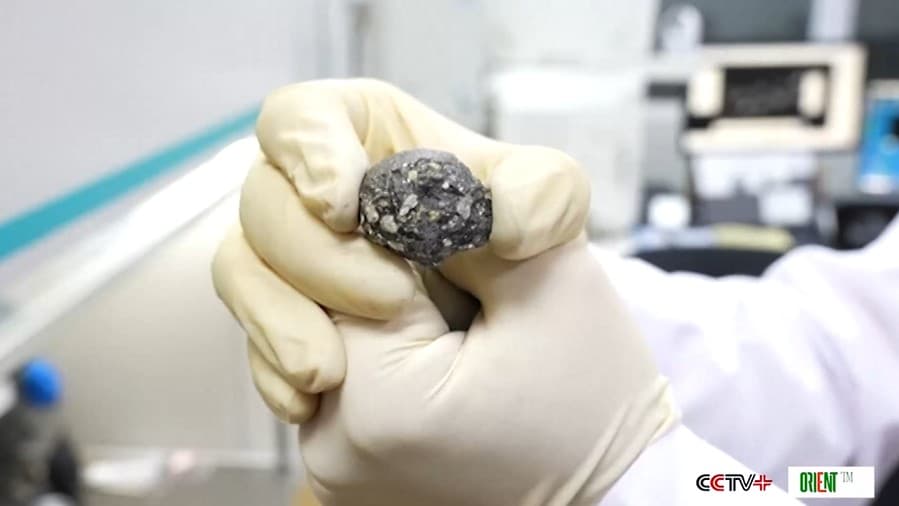 chinese-scientists-discover-new-mineral-lunar-meteorite