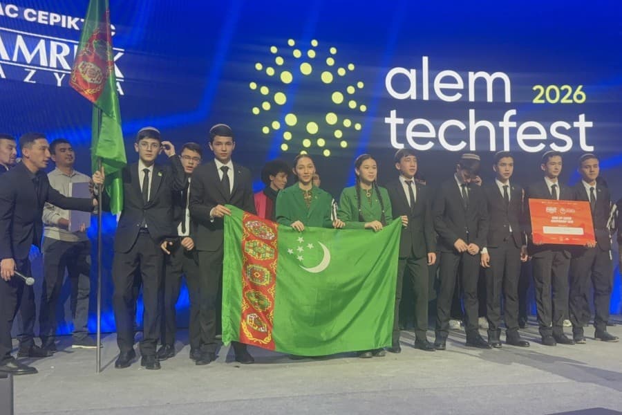 uspeh-komandy-oguzrobot-v-astane-sleduyushchij-shag-kitaj