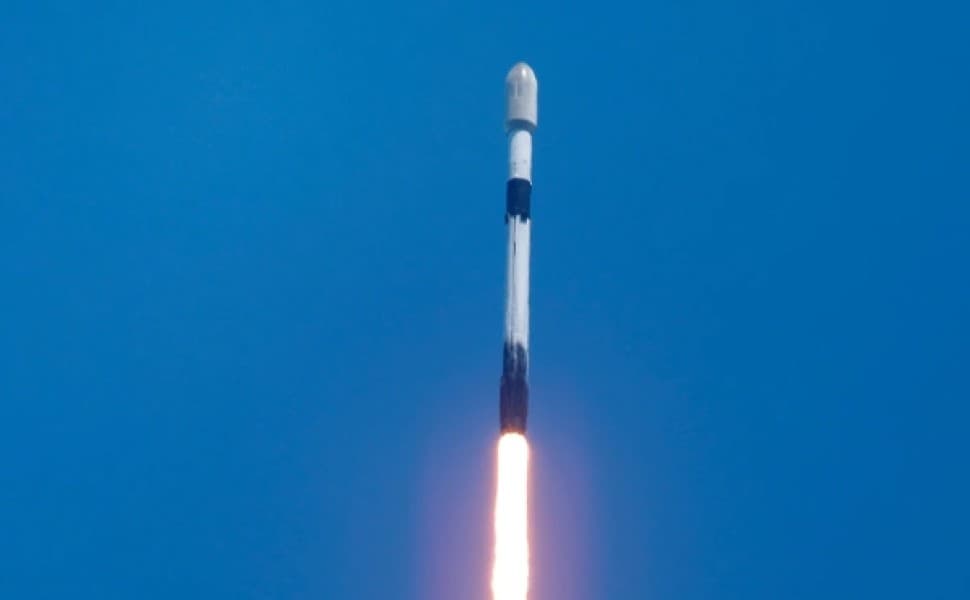 pes-orbitada-10-munden-gowrak-starlink-hemrasy