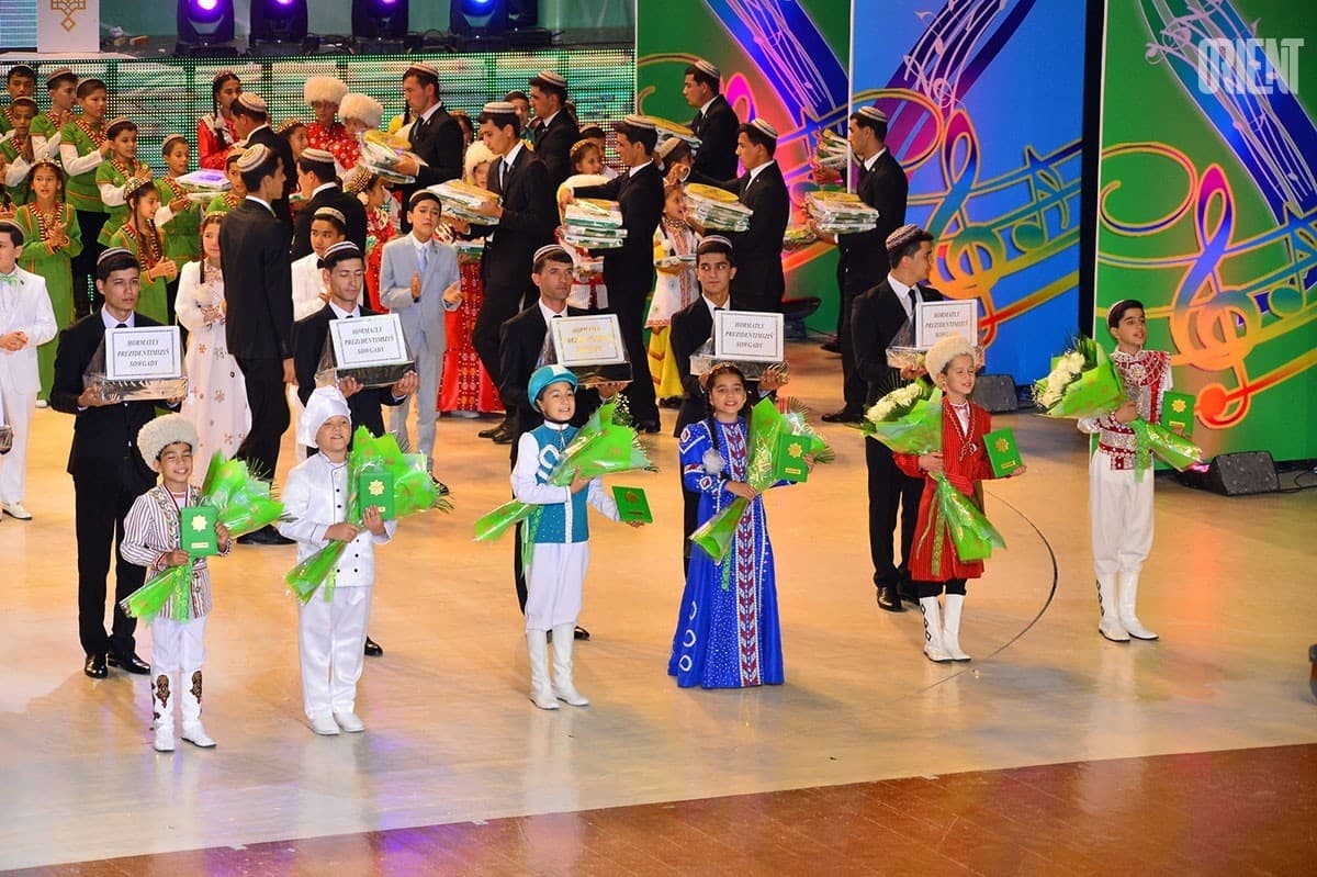Gifts from the President of Turkmenistan to young talents