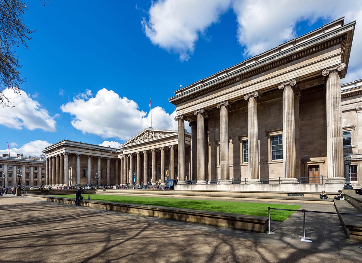 Great Britain returns to the Kabul Museum masterpiece of the Buddhist art
