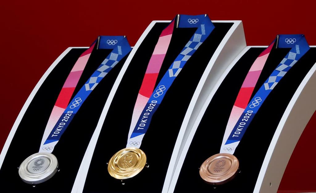 Abe declared the G7 leaders’ support to hold the Olympics “in full feather”