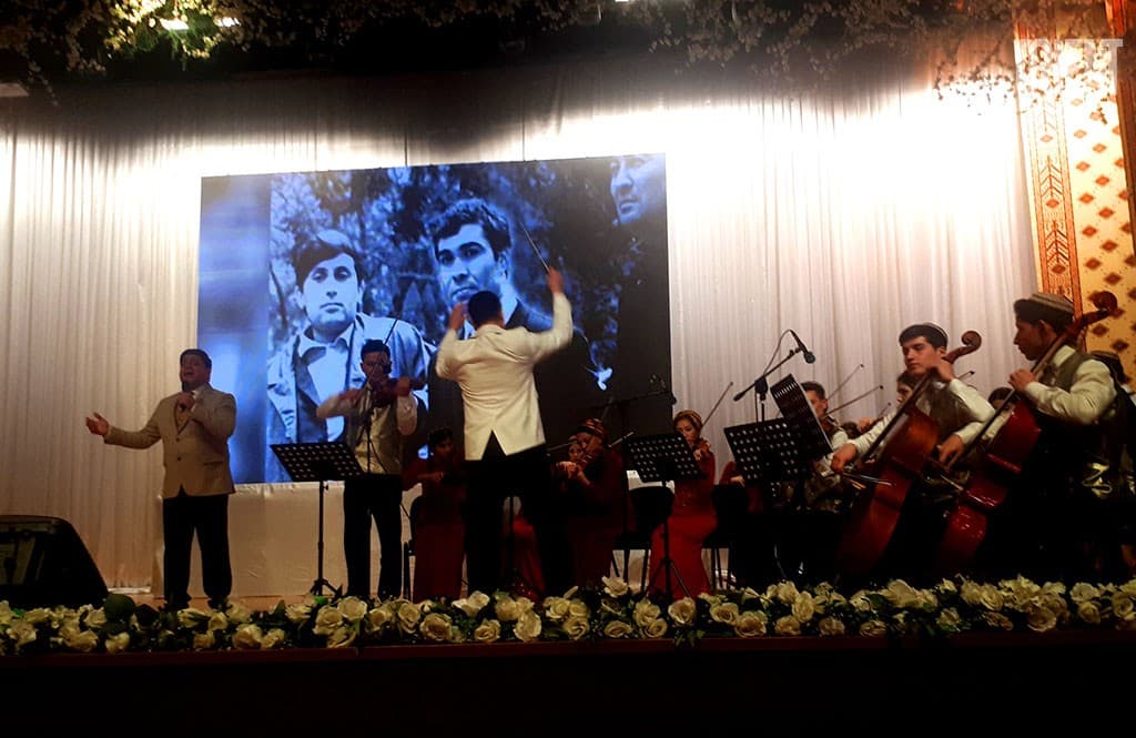 Star light: a musical-poetic evening in honour of Gurbannazar Ezizov was held in Ashgabat
