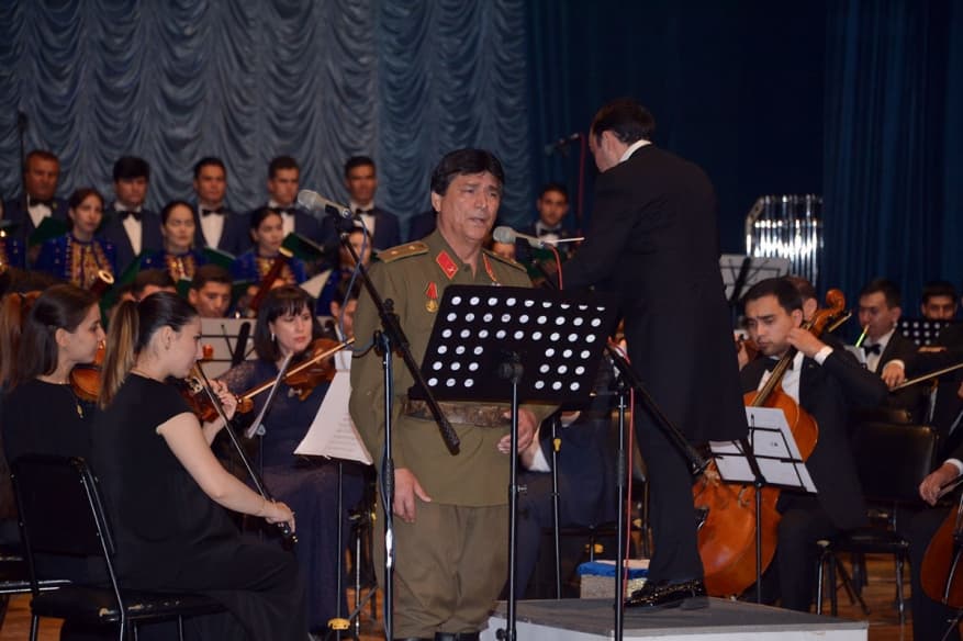 Musical salute - to the anniversary of Victory