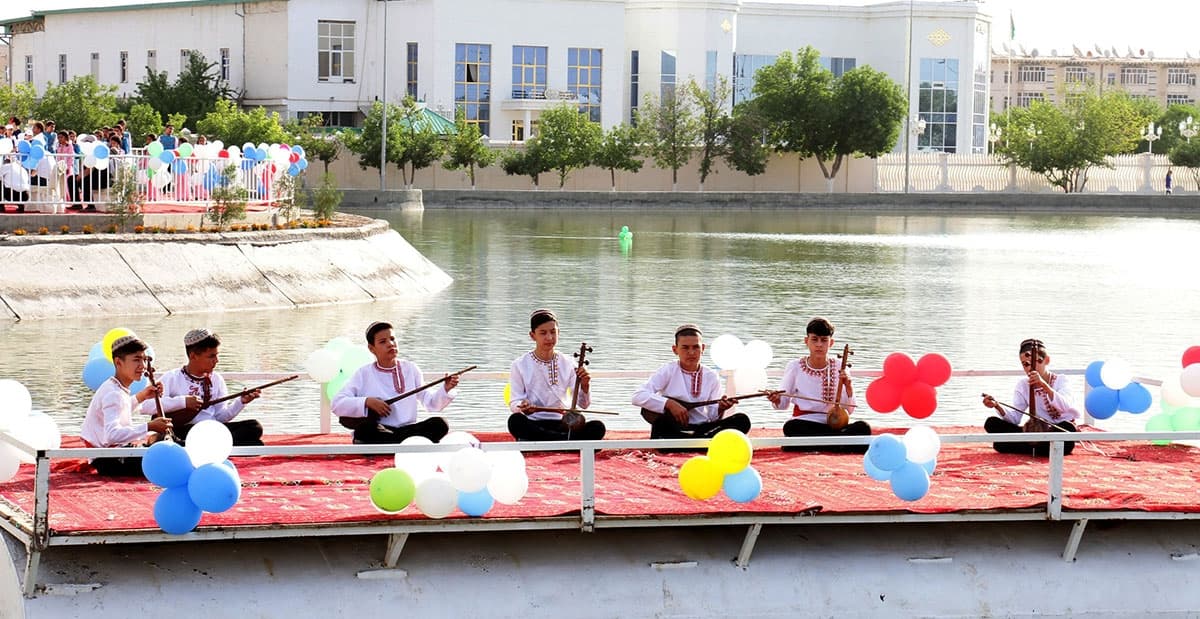 The Week of Culture, Day 2: Tours, Concert, Conference