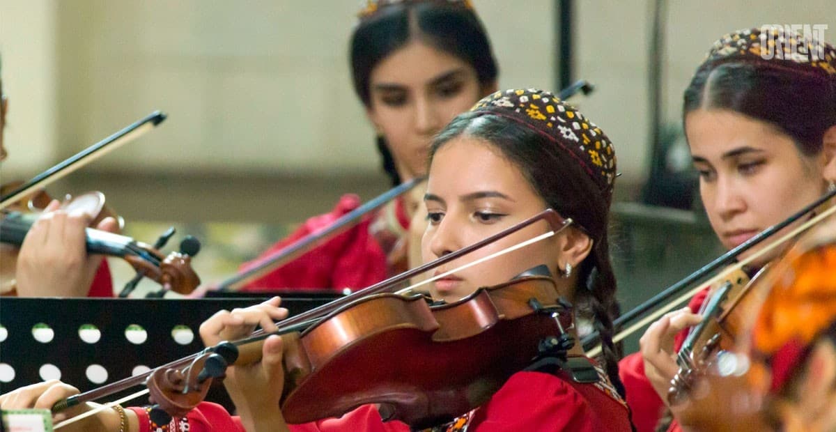 The new sound of a string orchestra and ... double bass solo!