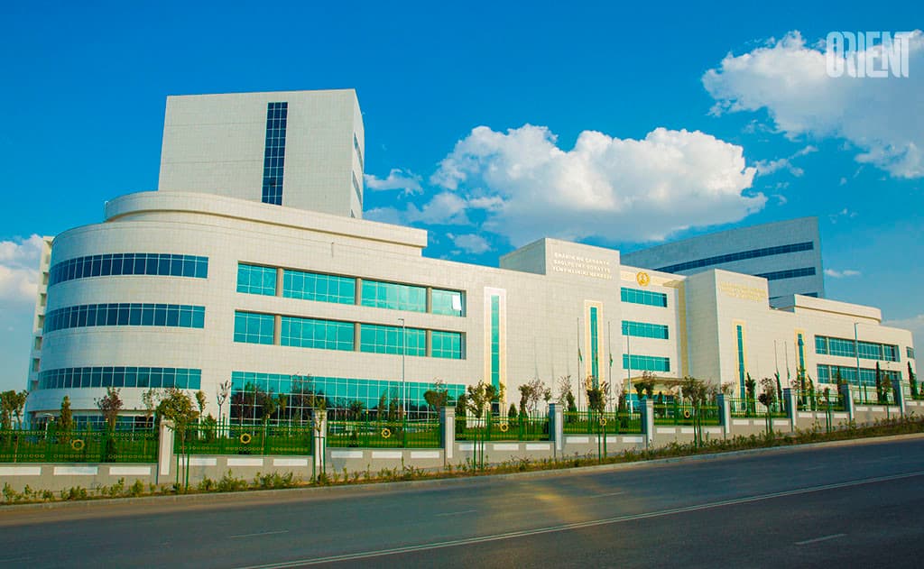 president-berdimuhamedov-gave-tasks-for-the-construction-of-new-medical-institutions