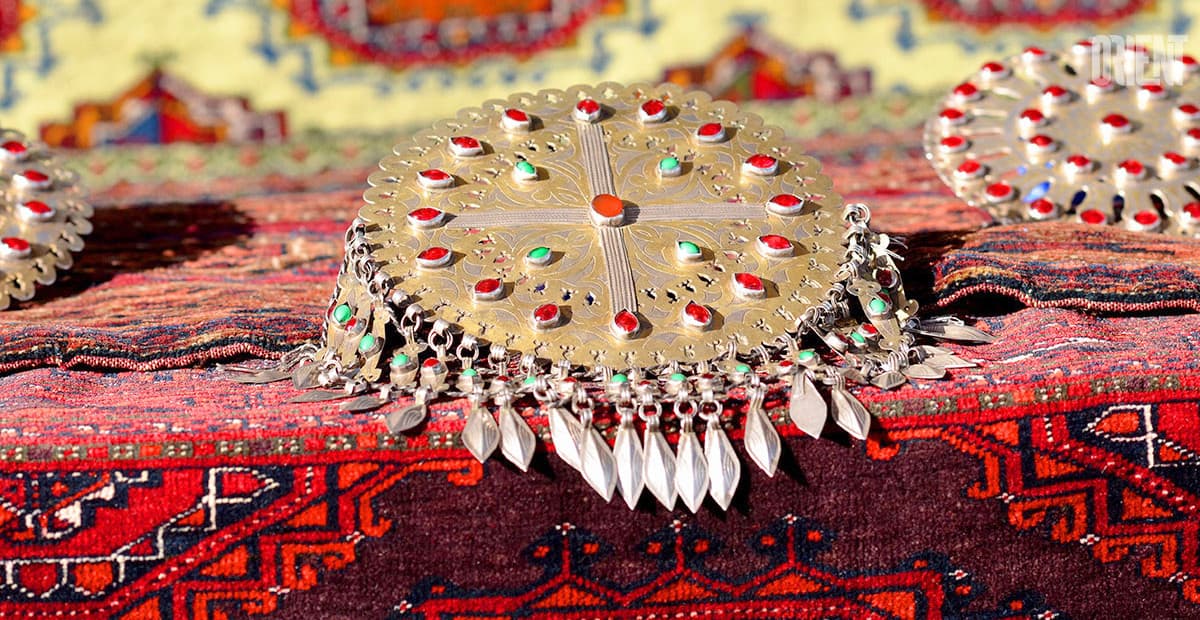 Past and present of Turkmen jewelry