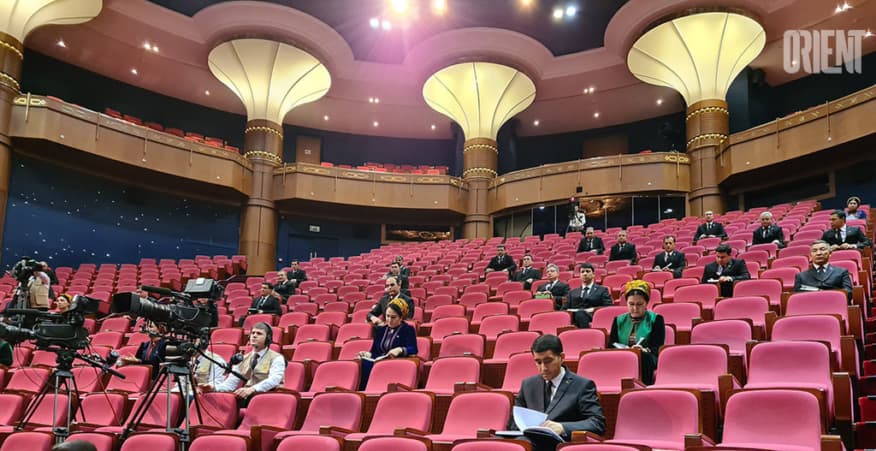 The president of Turkmenistan set tasks before art workers and mass-media for the next year