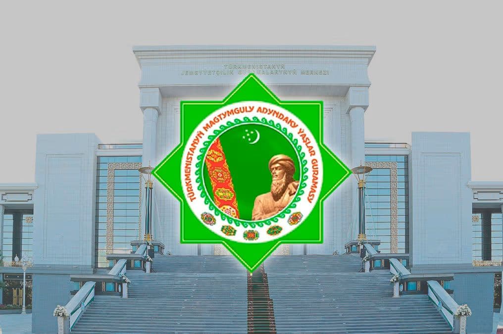 yaslar-bayragynyn-eyeleri-sylaglandy