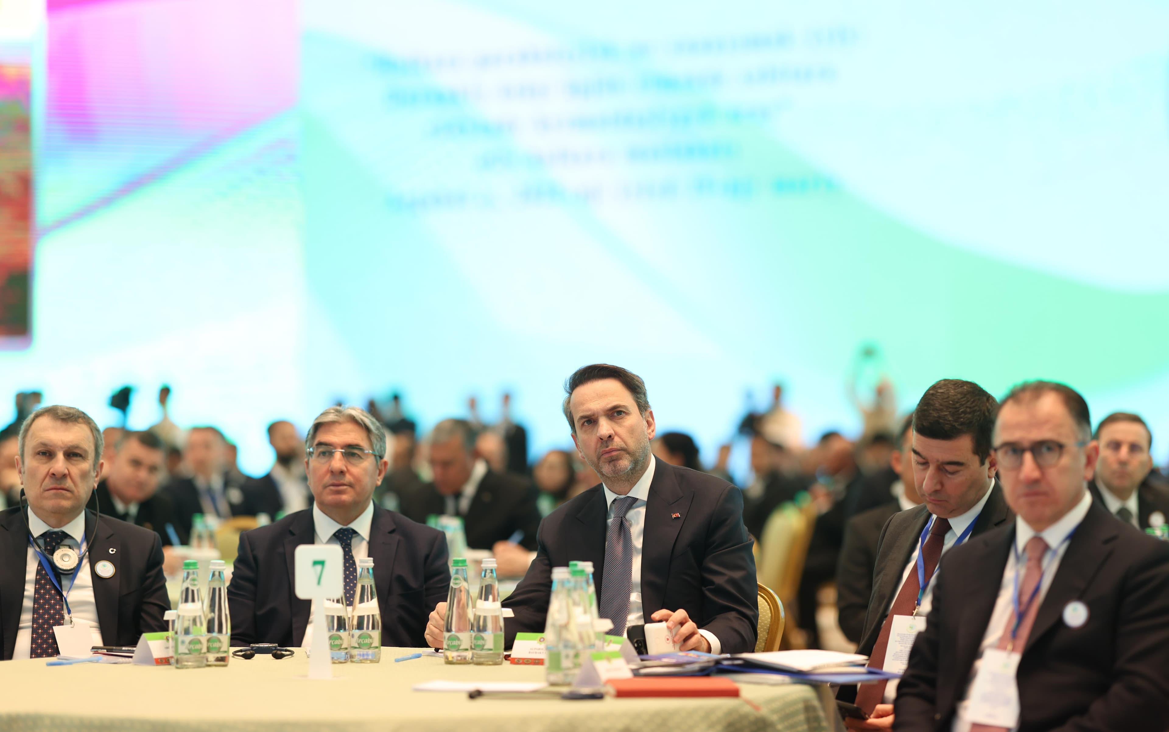 turkmenistanyn-halk-maslahatynyn-baslygy-turkiyanin-wekilleri-bilen-dususdy