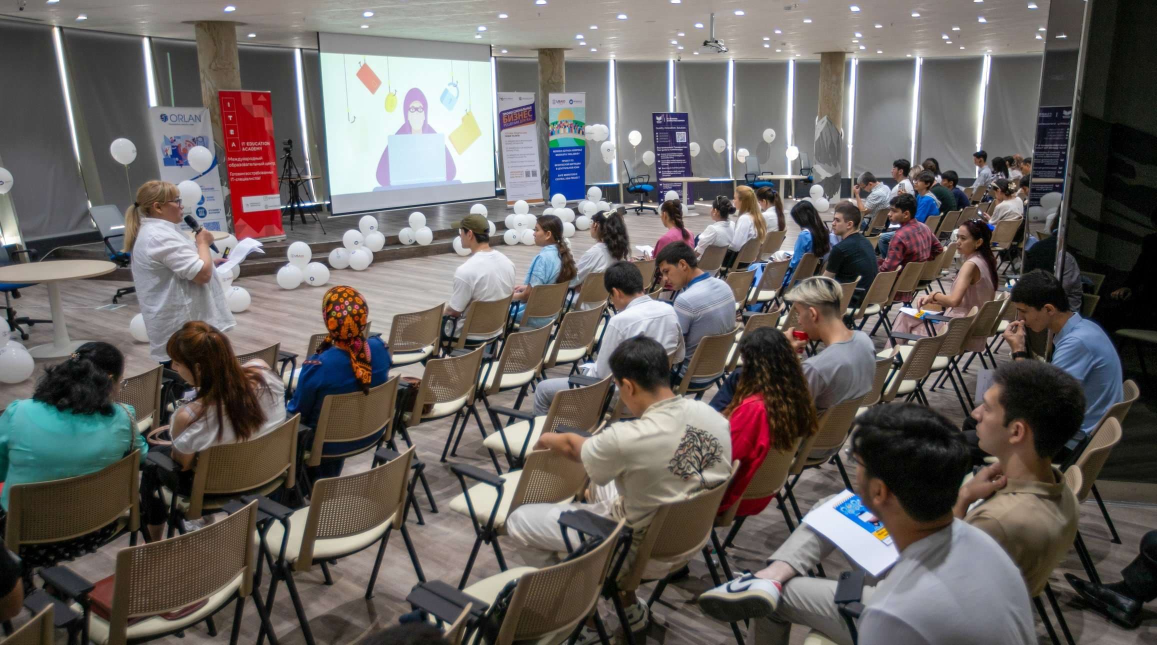 usaid-unodc-and-partners-mark-world-day-against-trafficking-persons-turkmenistan