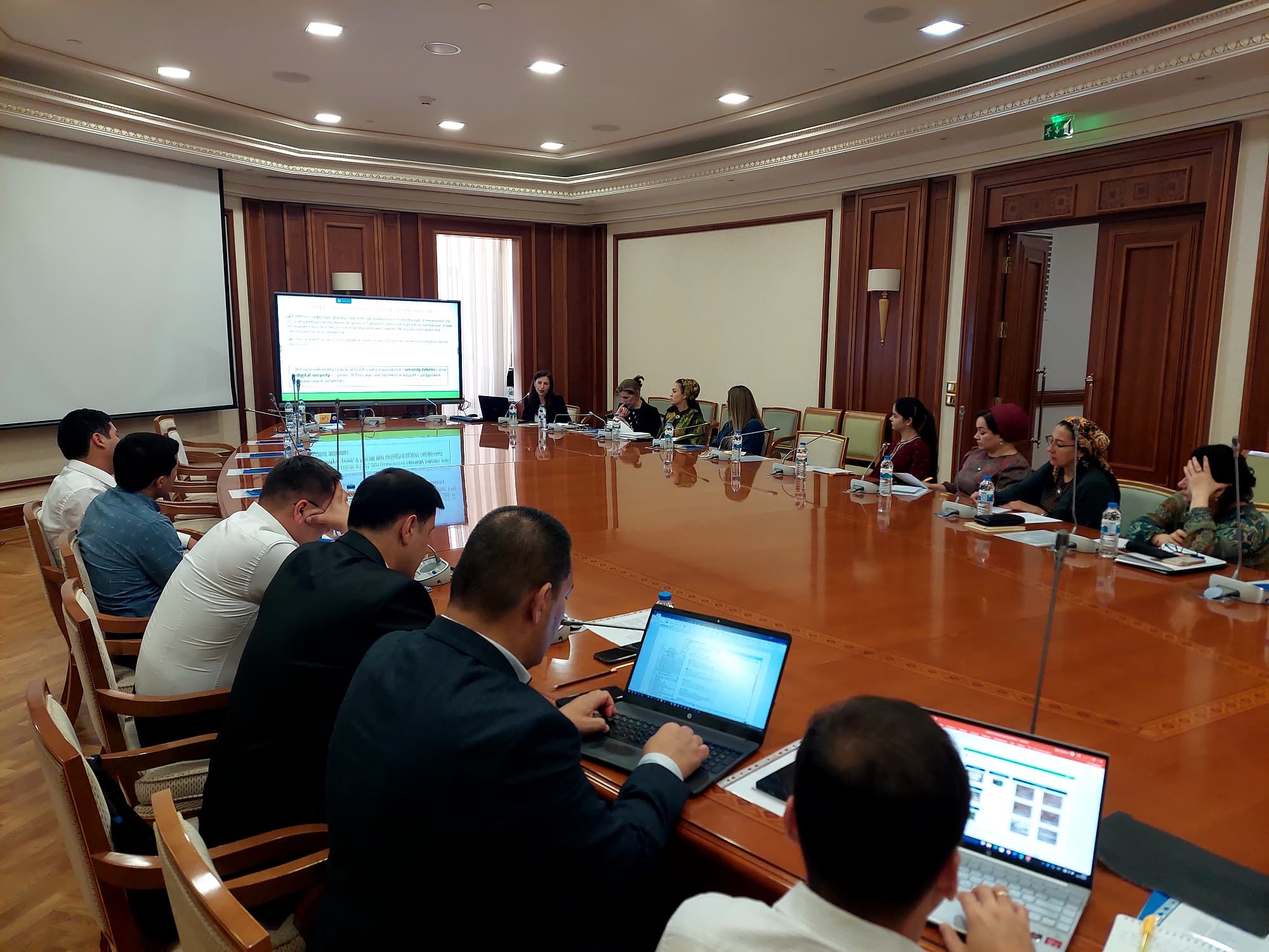 proon-turkmenistan-finansy-seminar-04-07
