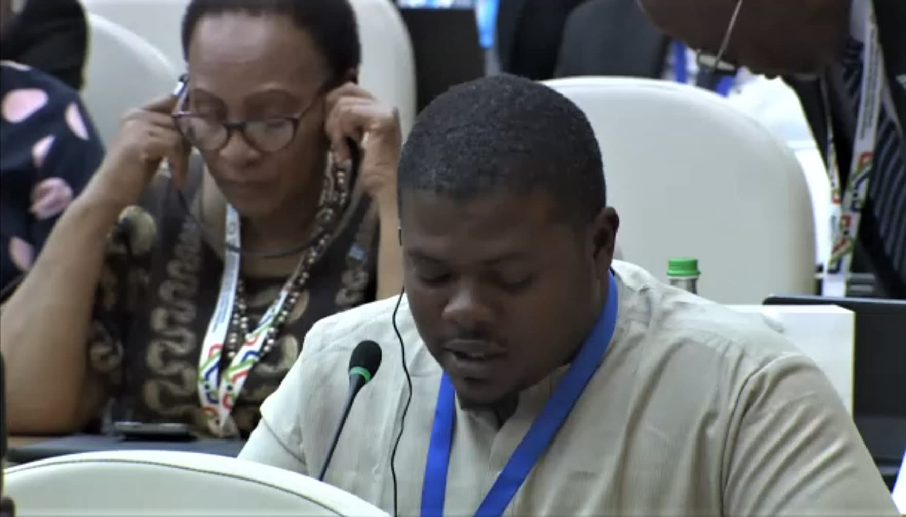 dengi-paradoksy-partnerstva-lldc-avaza