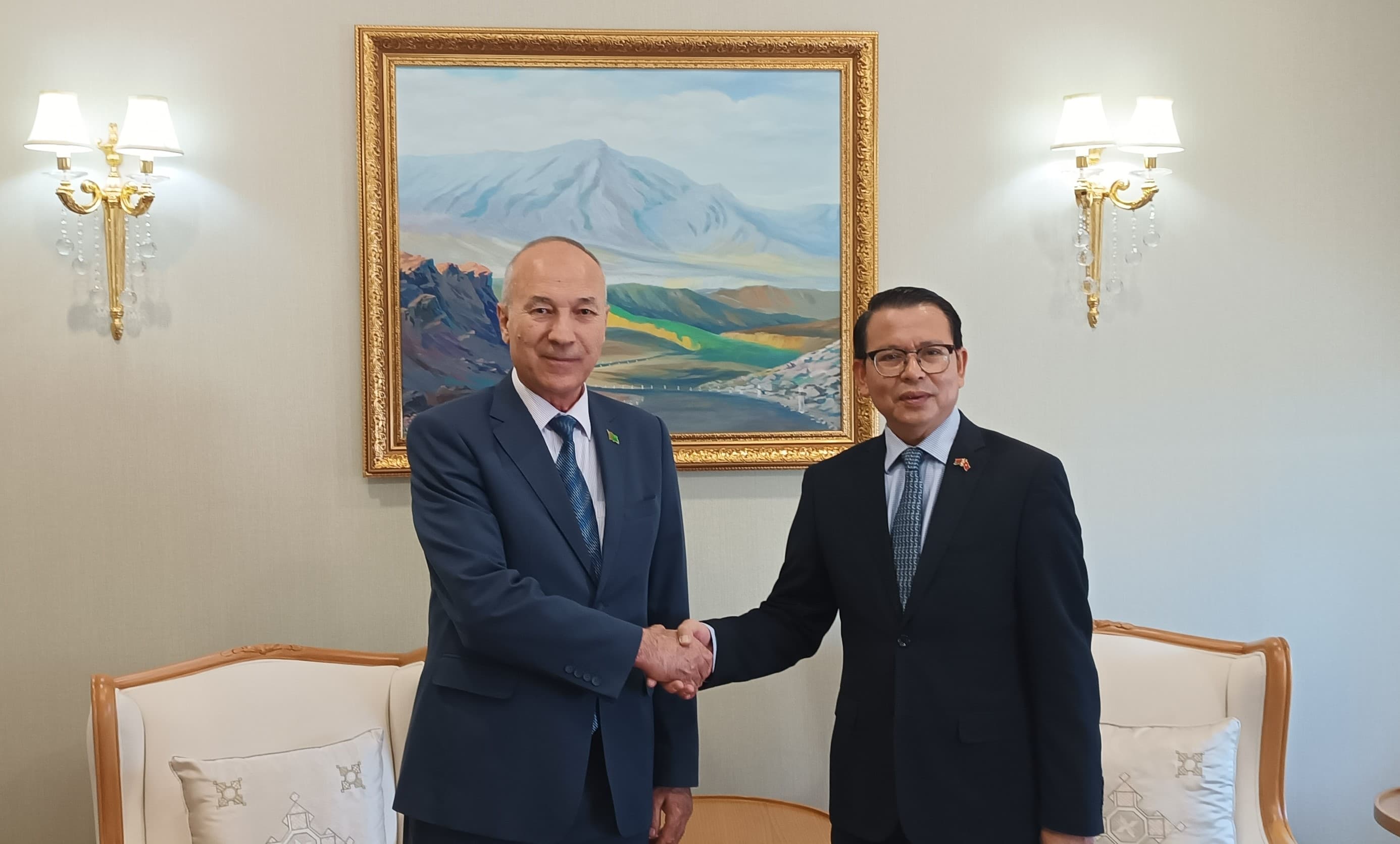 minsk-turkmenistan-vetnam-dialog