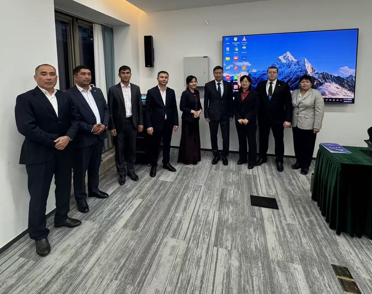 pekinde-merkezi-aziya-yurtlarynyn-dowlet-gullukcylary-ucin-okuw-maslahatlary-gecirilyar