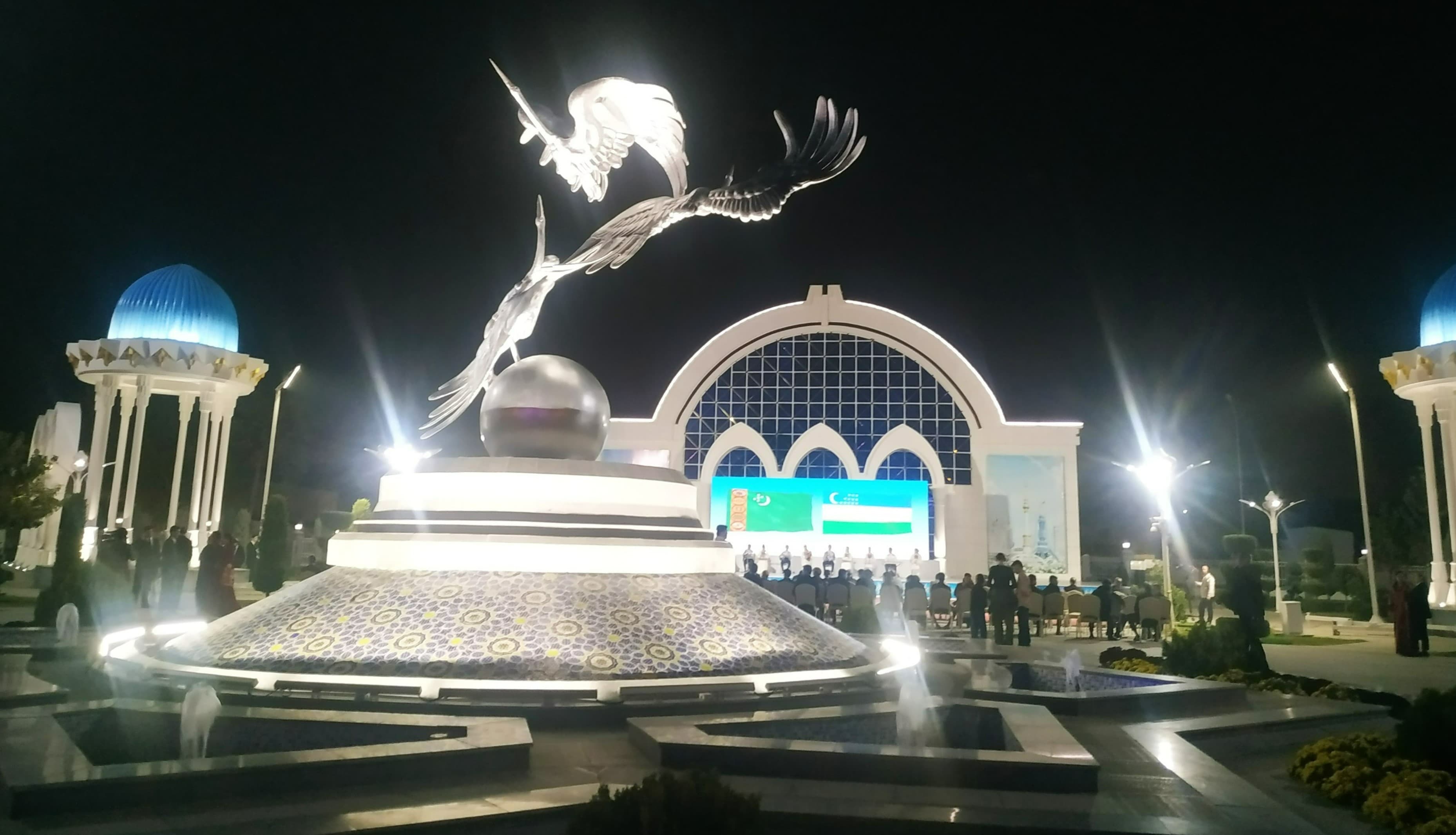 В рамках визита Президента Туркменистана в Узбекистан запланировано открытие приграничного торгового центра