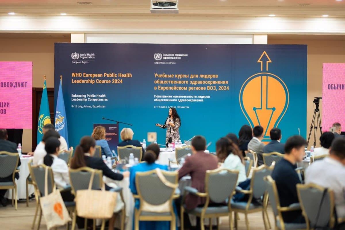 predstaviteli-zdravoohraneniya-turkmenistana-uchastvuyut-v-uchebnyh-kursah-voz-v-astane