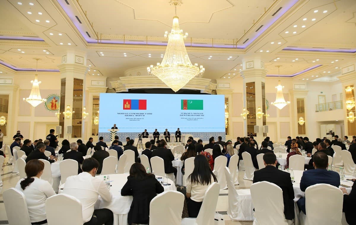 v-ashhabade-proshel-pervyj-turkmeno-mongolskij-biznes-forum