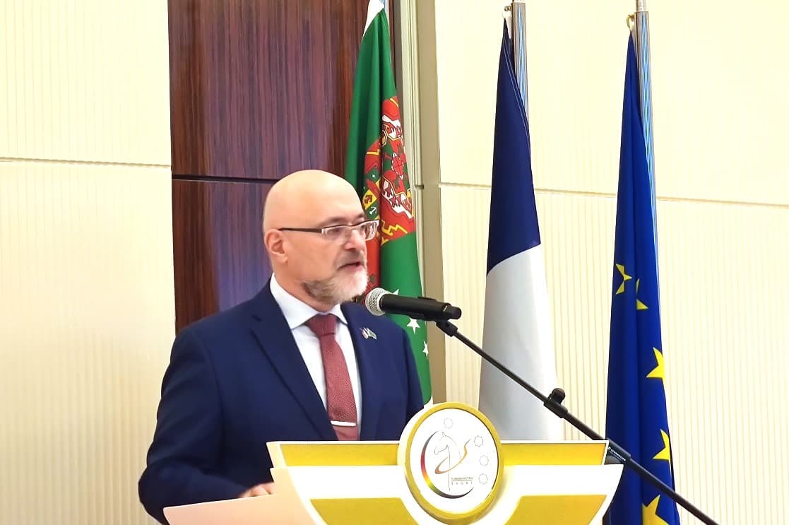 olimpijskij-vecher-franciya-otprazdnovala-svoj-nacionalnyj-den-v-ashhabade