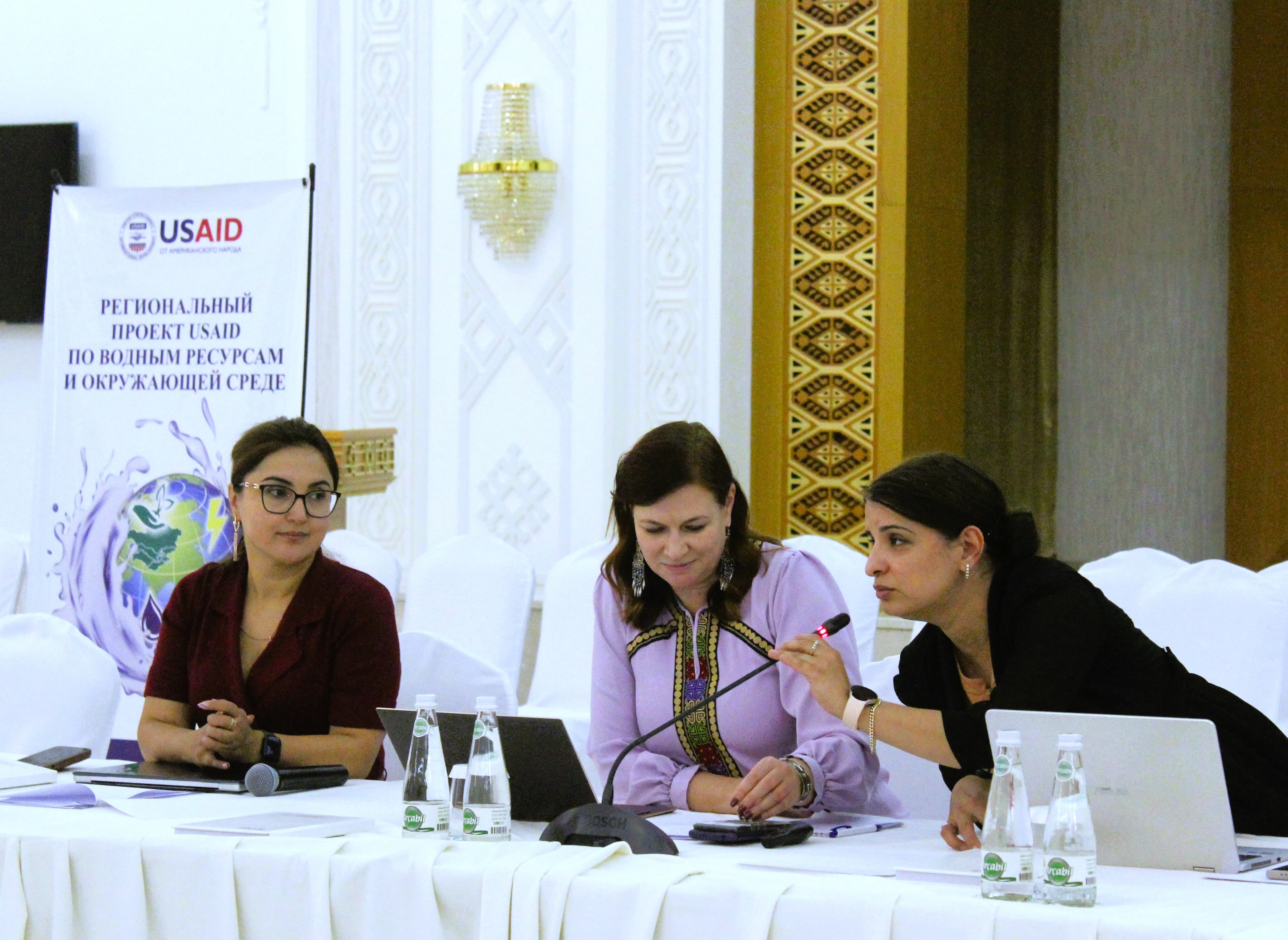 rol-media-v-ustojchivom-upravlenii-vodnymi-resursami-osvetili-na-brifinge-v-ashhabade