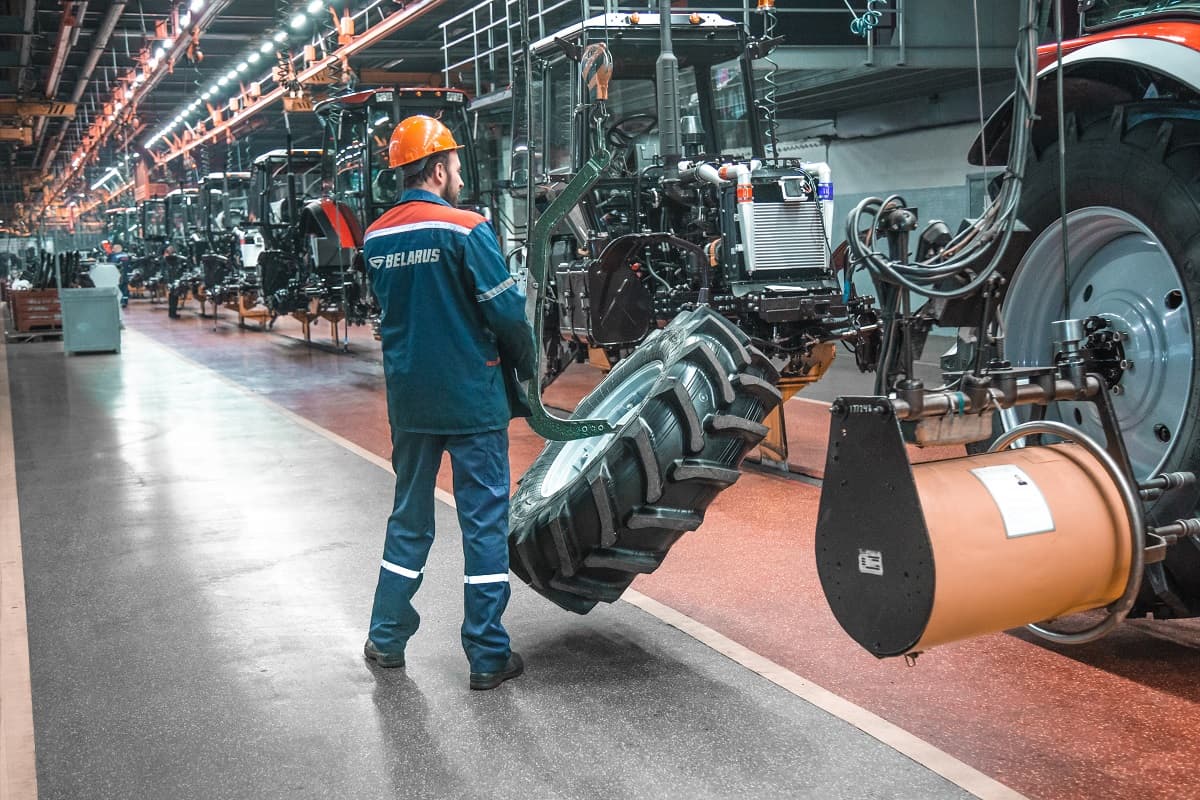 deputy-prime-minister-belarus-discussed-expansion-economic-ties-ambassador-turkmenistan