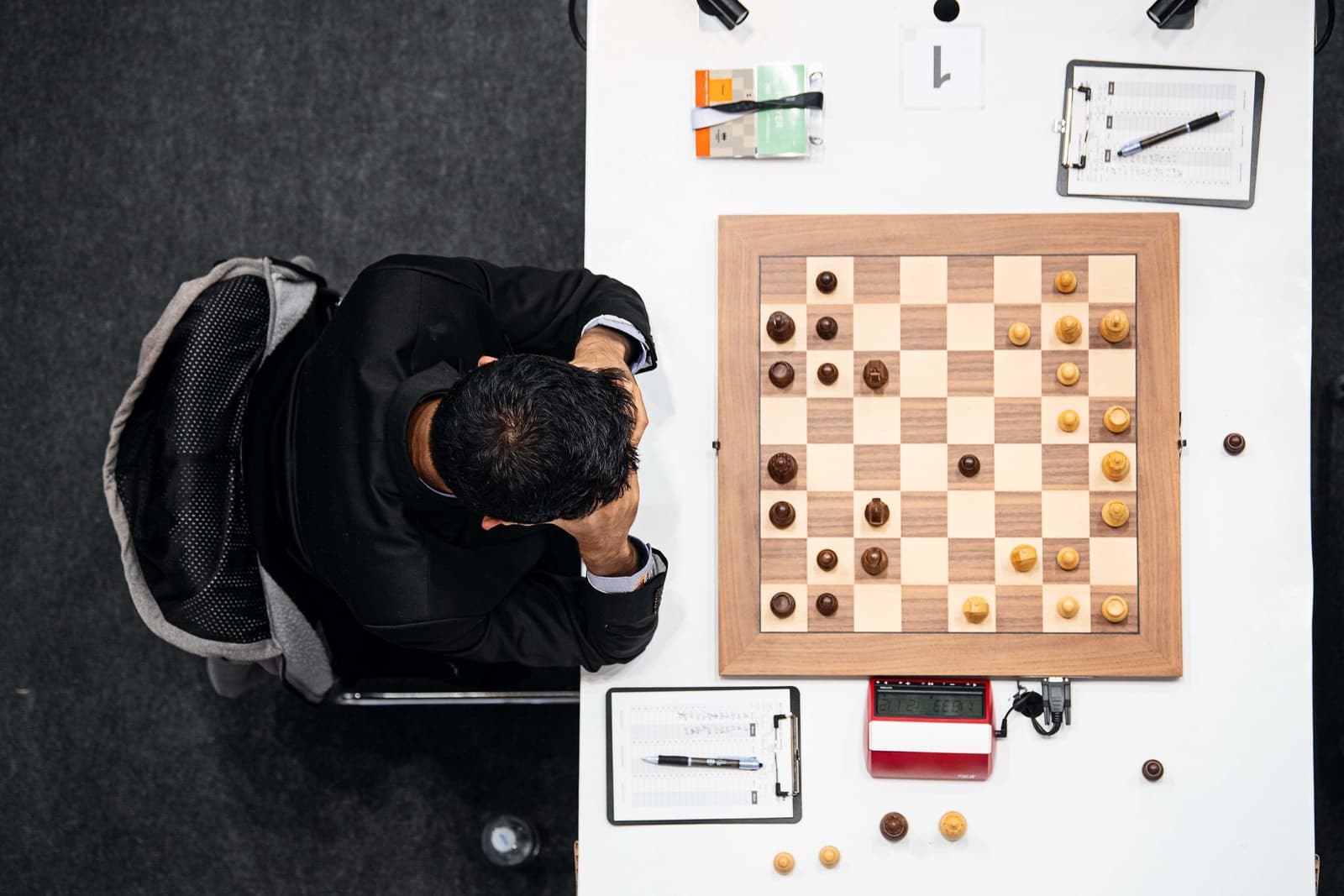 muzhskaya-sbornaya-pobezhdaet-islandiyu-zhenskaya-ustupaet-shvejcarii-na-shahmatnoj-olimpiade