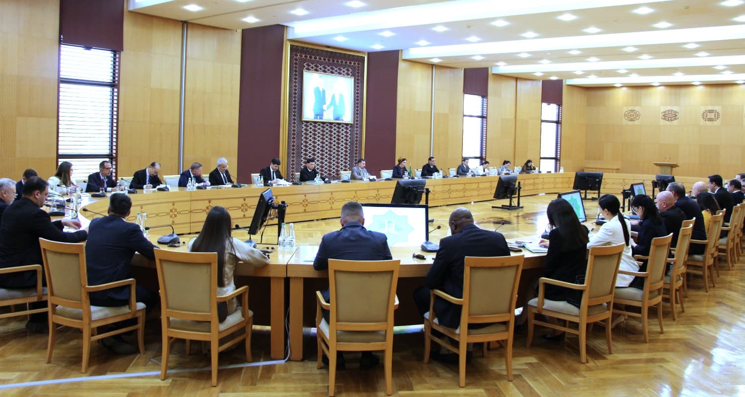 dim-de-brifing-gun-tertibinde-howanyn-uytgemegi-bilen-baglynysykly-tehnologiyalar-we-tazeden-dikledilyan-energiya