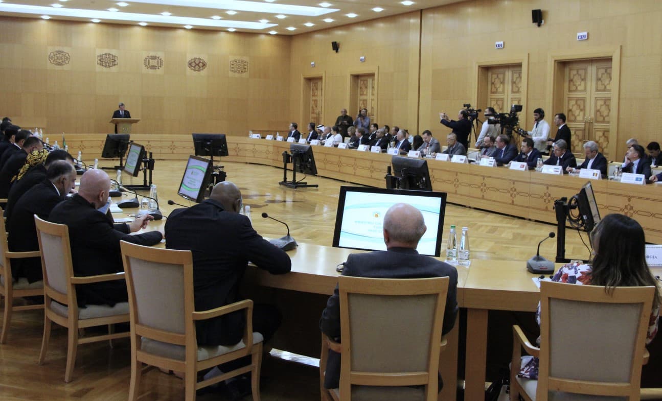 briefing-ministry-foreign-affairs-turkmenistan-significance-investment-forum-2024-and-regional-projects-was-assessed