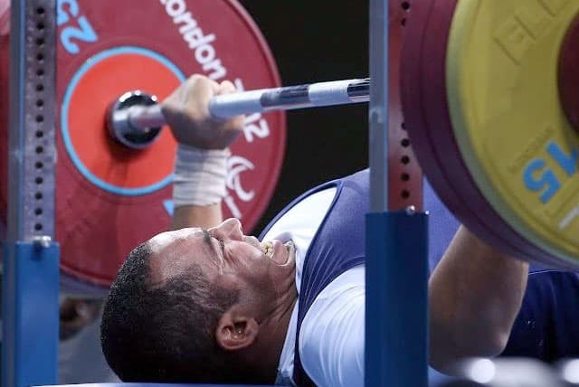 Туркменский пауэрлифтер стал серебряным призером Чемпионата Азии в Дубае