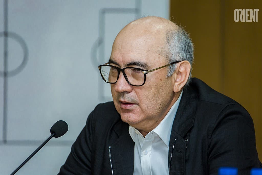 Курбан Бердыев в Ашхабаде: Месси – дар от Бога, Роналду – настоящий профи