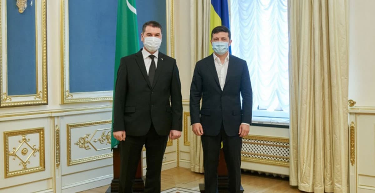 Зеленский пригласил Бердымухамедова посетить Украину