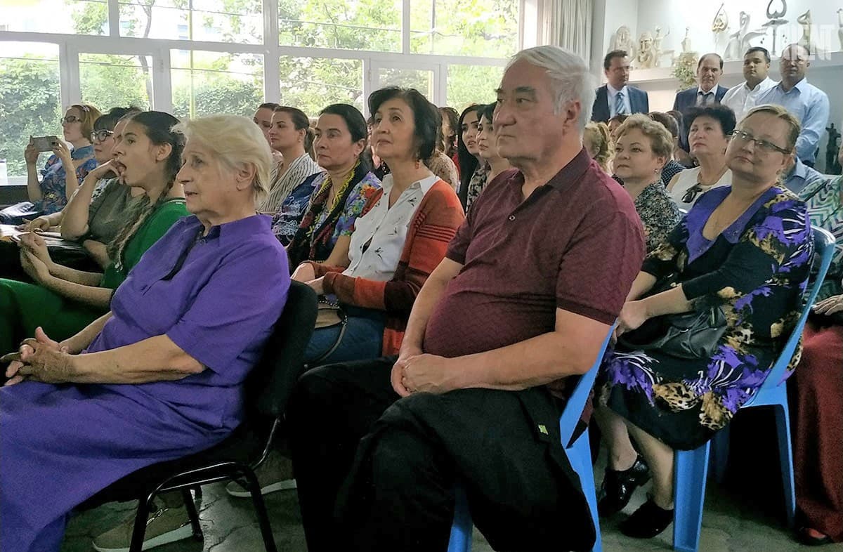 «Нам нужна одна Победа. Одна на всех – мы за ценой не постоим…»