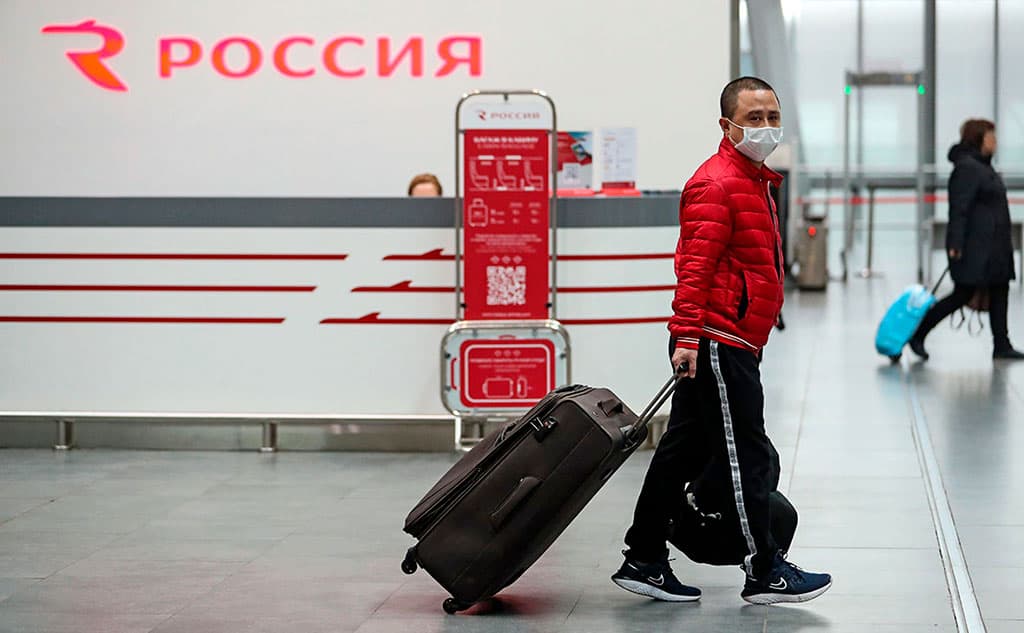 Россия упростила порядок въезда в страну для иностранных граждан