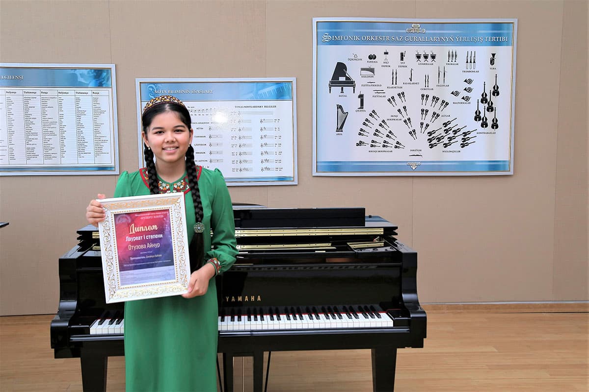 yunaya-pianistka-iz-turkmenistana-stala-laureatom-i-stepeni-mezhdunarodnogo-konkursa