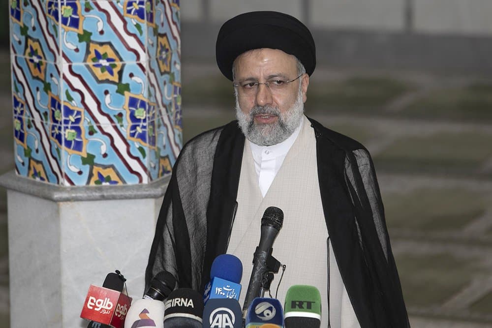 ibrahim-raisi-stal-novym-prezidentom-irana