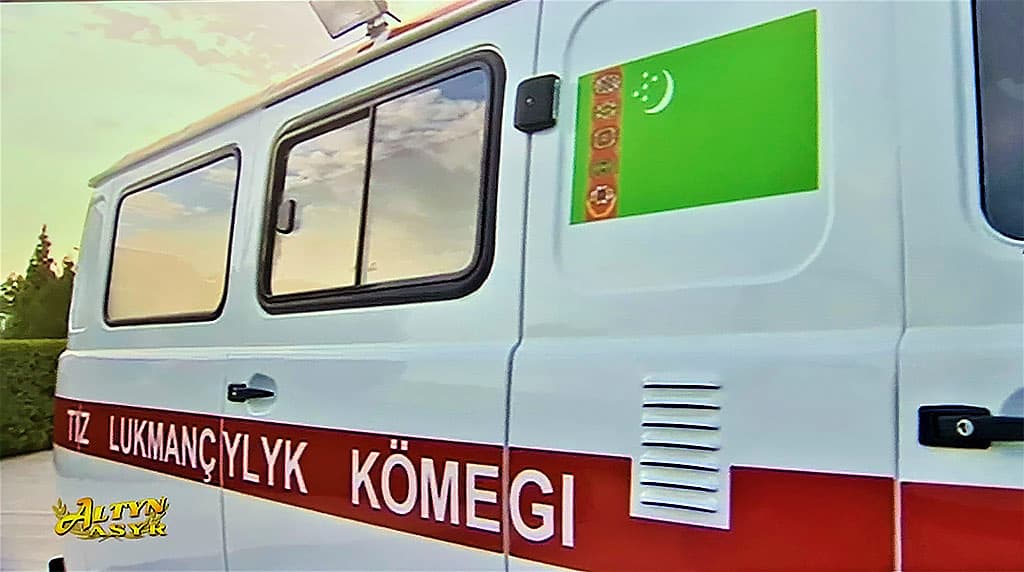 10-karet-neotlozhki-popolnili-avtopark-dashoguzskogo-zdravoohraneniya