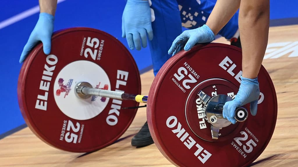 za-chto-otvechayut-sudi-v-sorevnovaniyah-tyazheloatletov-intervyu-s-chary-mamedovym