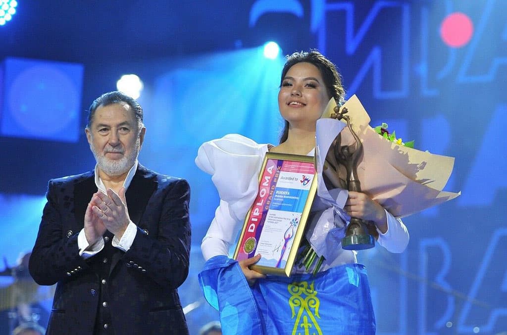 obladatelnica-gran-pri-slavyanskogo-bazara-2021-iz-kazahstana-vystupit-v-avaze