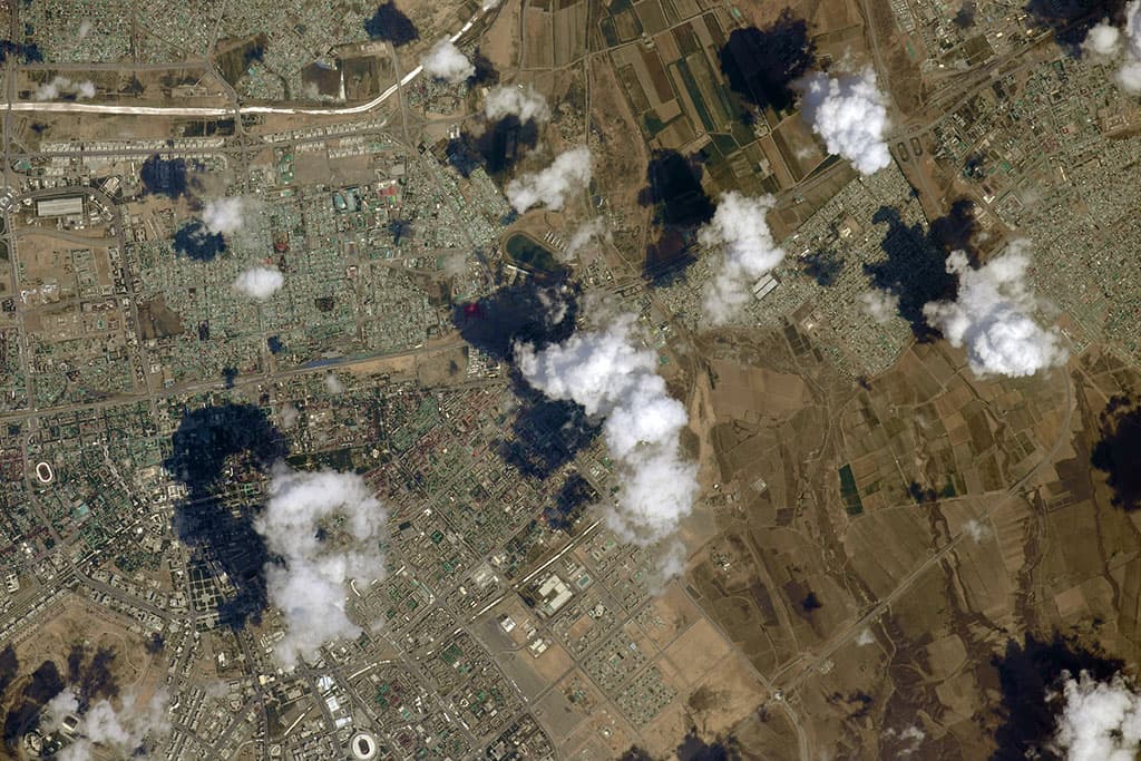 kosmonavt-pozdravil-turkmenistan-s-prazdnikom-snimkami-s-orbity