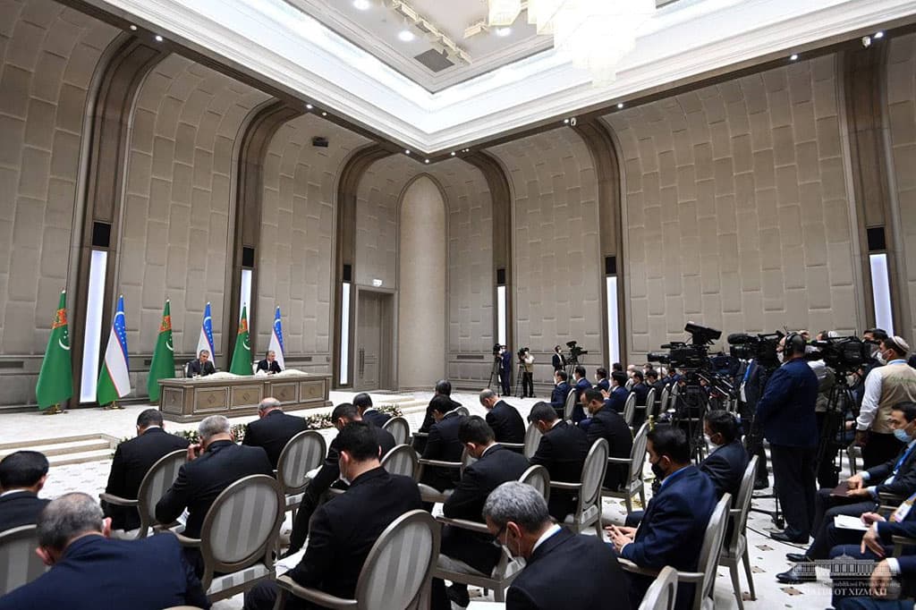 turkmenistan-i-uzbekistan-sozdadut-sovmestnuyu-zonu-prigranichnoj-torgovli