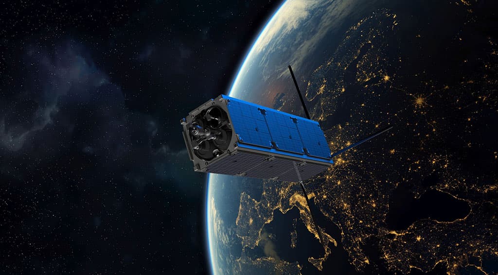 orient-poletit-v-kosmos