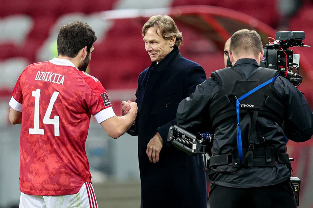 rossiya-obygrala-sloveniyu-blagodarya-chudo-golu-dzhikii